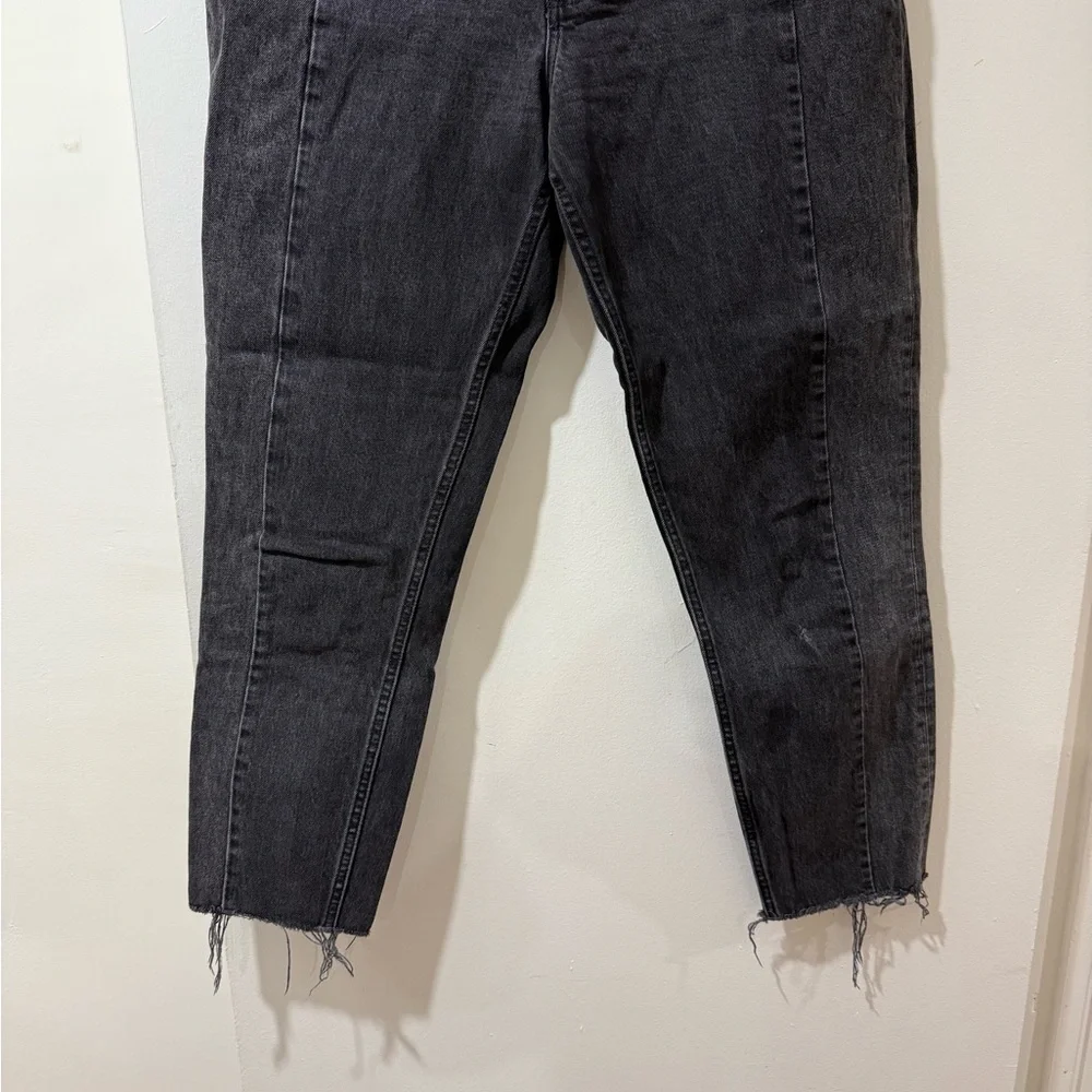 ✨ Abercrombie & Fitch The Mom High Rise Jeans – Size 31/12 Long ✨ - Picture 7 of 7